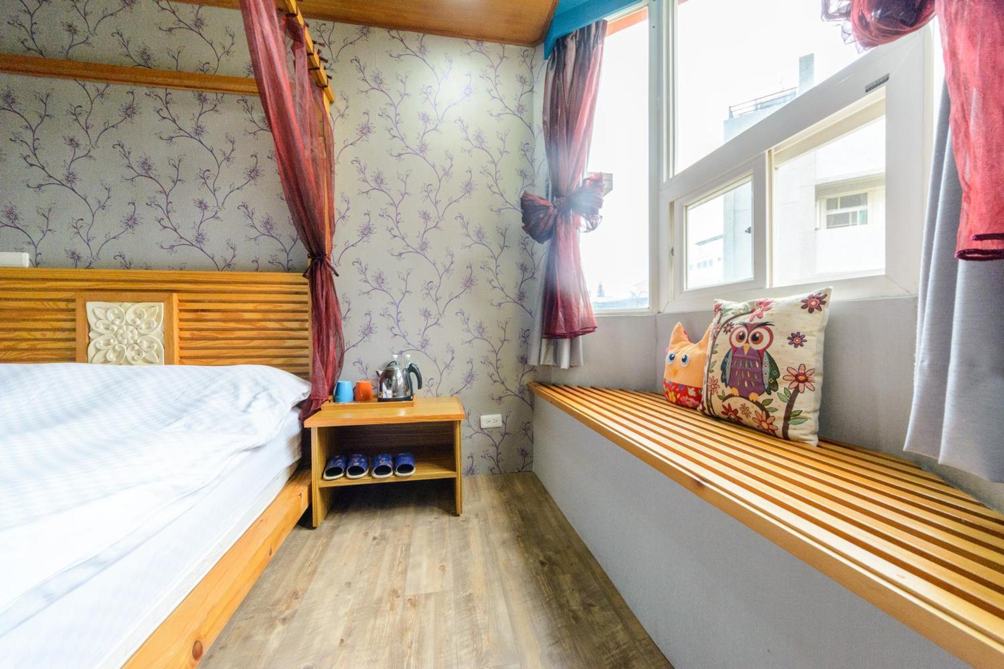 Bed and Breakfast Owl Castle Хуалянь Номер фото
