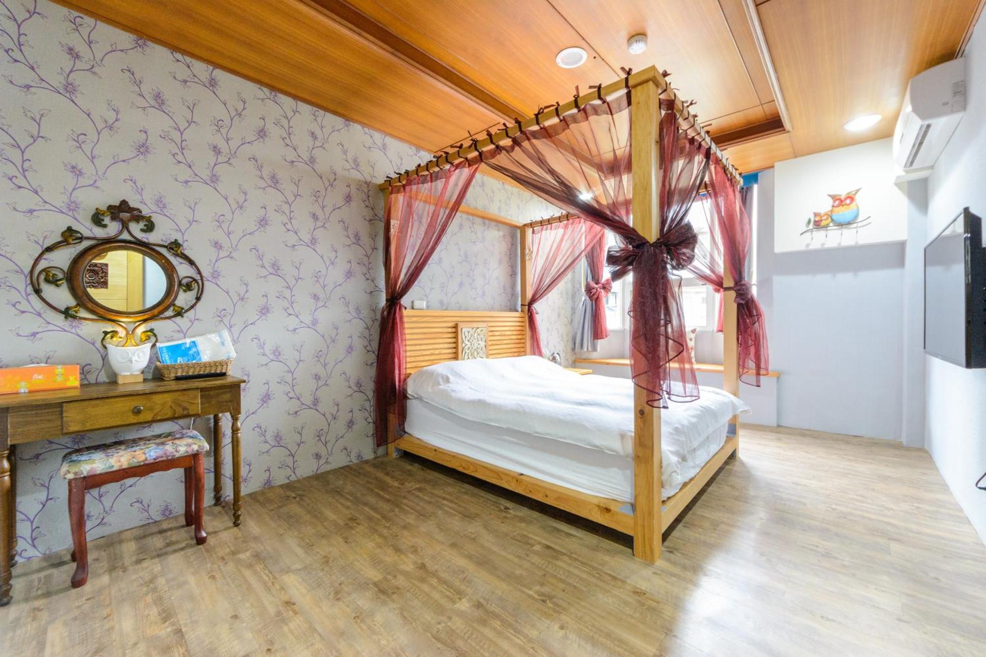 Bed and Breakfast Owl Castle Хуалянь Номер фото